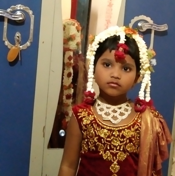 Meet your Posher, Hamida - Picture 1 of 1